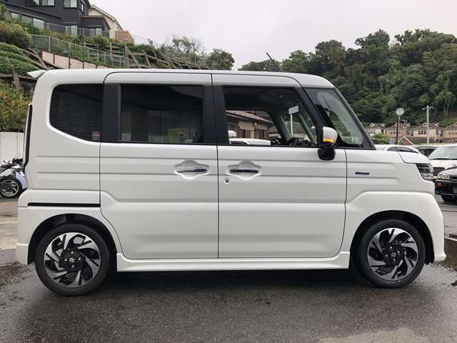 届出済未使用車　セーフティサポート　スズキコネクト対応9型メモリナビ　フルセグ　Bluetooth接続　カープレイ　全方位モニタ　1タッチWパワスラ　シートヒータ　アダプティブクルーズ　サーキュレータ