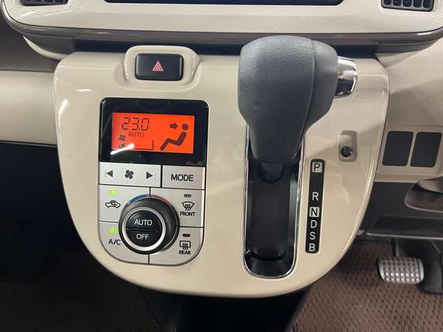 オートエアコンを装備しています