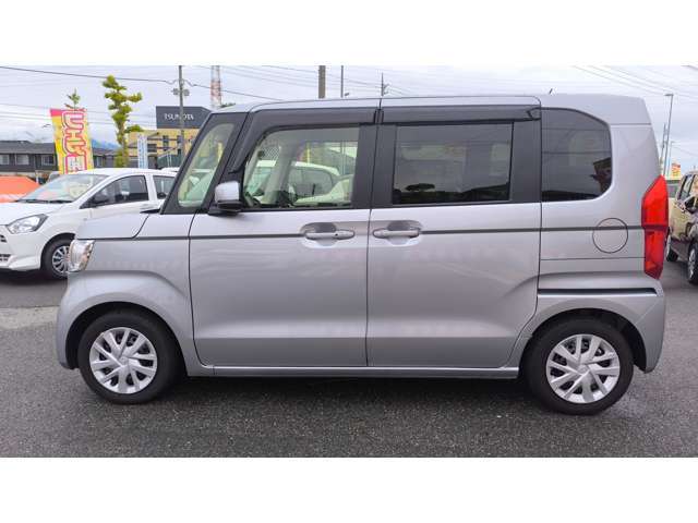 乗り降り楽々のスライドドア！！