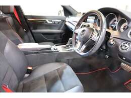 走行距離2万4千kmの低走行のお車です！　1オーナー車で、状態のいい1台になります。