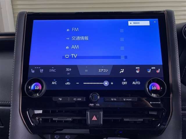FM，AM、フルセグテレビ、メディアプレイヤーの接続などが楽しめます。