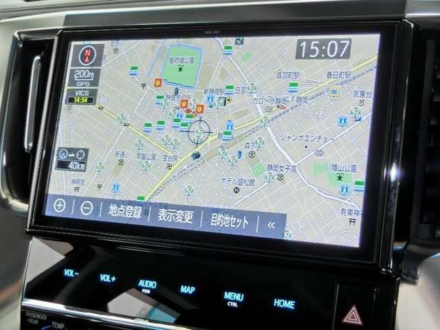 目的地まで快適にナビゲート。使いやすいナビ＆オーディオ搭載です。