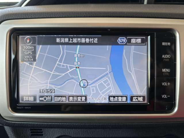 純正ナビ付きです。