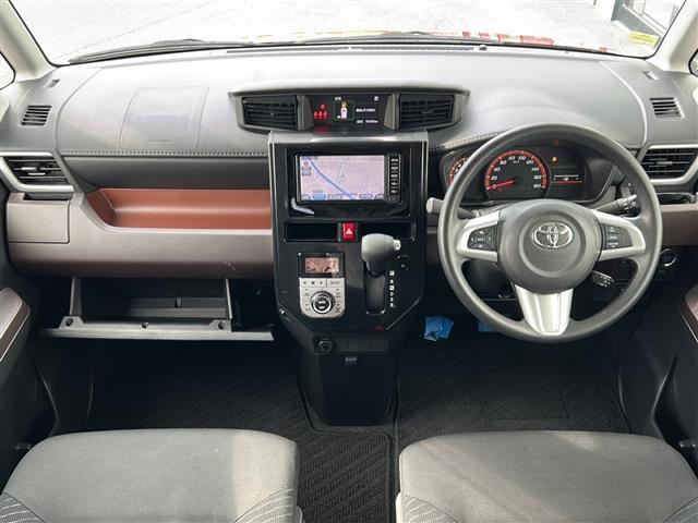 -4WD　純正ナビ（フルセグ/BT/CD/DVD/SD）　両側パワースライドドア　ドライブレコーダー　衝突軽減ブレーキ　オートライト　オートハイビーム　コーナーセンサー　ビルトインETC