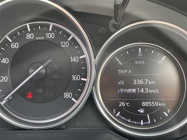 【スピードメーター】メーターがシンプルで見やすく運転しやすいですね！