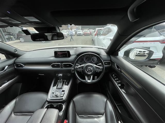 【インパネ全体】全方位で視界が広く、高い目線で運転もしやすいです！