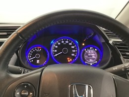 お気に入りのコクピット！　運転が楽しくなりますよ。