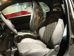 とても人気にあるダイヤモンド柄レザーシートです。