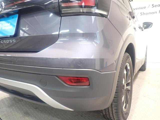 パークディスタンスコントロール (コーナーセンサー) が付いているので、バック時の障害物に反応します！