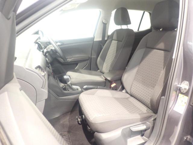 キレイな内装状態も良いです。シートもヘタリが少なく大切に使用していた事が分かります。