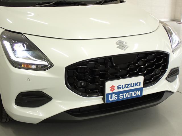 駐車時などの低速でも反応する　低速時ブレーキサポート。前進にも後退にも対応しています。