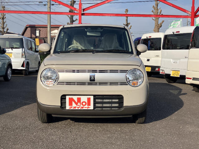 【当店のこだわり】全車保証付き（シルバープラン　ゴールドプラン）。当店の工場は国の認定をもらった指定工場です。メンテナンスは安心の整備をお約束いたします。当店の最長保証は2年間（プラチナプラン）
