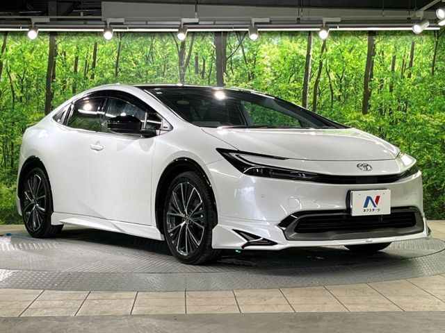 大好評のボディコーティング「弾スプラッシュコート」もご納車までに施工可能。通常のガラスコートと異なる、耐久年数6年の無機質ガラスコーティングが、ボディをキレイな状態に保ってくれます。