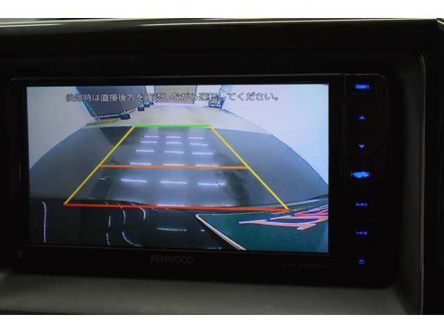 ナビ　地デジTV　フルセグ　Bluetooth　バックカメラ　ETC　コーナーセンサー　アイドリングストップ　エマージェンシーブレーキ　シートヒーター　シートエアコン　両側パワースライドドア