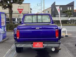 お車が展示場に無い事がございます。ご来店の際は一度お電話にて在庫のご確認を御願い致します。