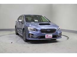 スポーティーでエレガントなデザインが印象のレヴォーグ★