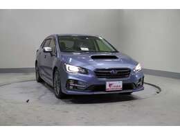 アイサイトはステレオカメラで常に前方を監視し、必要に応じてブレーキなどの制御を行う運転支援システムです★