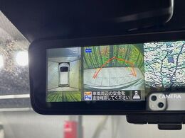 【アラウンドビューモニター】専用のカメラにより、上から見下ろしたような視点で360度クルマの周囲を確認することができます☆死角部分も確認しやすく、狭い場所での切り返しや駐車もスムーズに行えます。