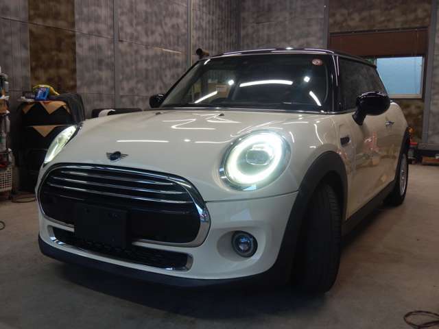 レギュラーモデルである3ドア・MINI　Cooper　6速MT入庫致しました。