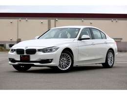 BMW　320dブルーパフォーマンス　ラグジュアリー入庫しました！ディーゼルエンジン　ナビ　バックカメラ　ETC　レザーシート　Bluetooth接続　装備充実の1台です！お気軽にお問い合わせください