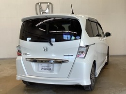【Honda認定中古車 U-Select】　は3つの安心をお約束します。　1　Hondaのプロが整備した安心。 2　第三者機関がチェックした安心。　3　購入後もHondaが保証する安心。