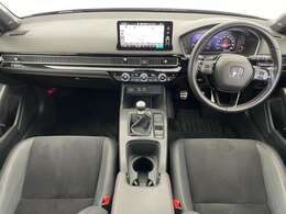 【インパネ全体】全方位で視界が広く、高い目線で運転もしやすいです！