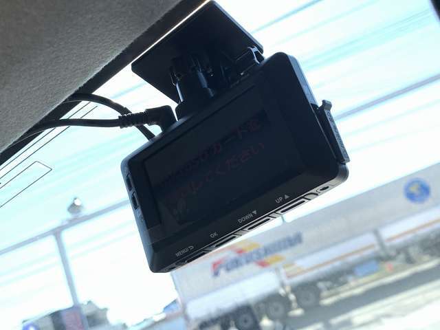 メモリーナビTV☆Bluetoot☆バックカメラ☆ETC☆前後ドラレコ☆スマートアシスト☆パーキングセンサー☆USB充電☆LEDオートライト☆スマートキー☆プッシュスタート☆シートヒーター☆試乗OK