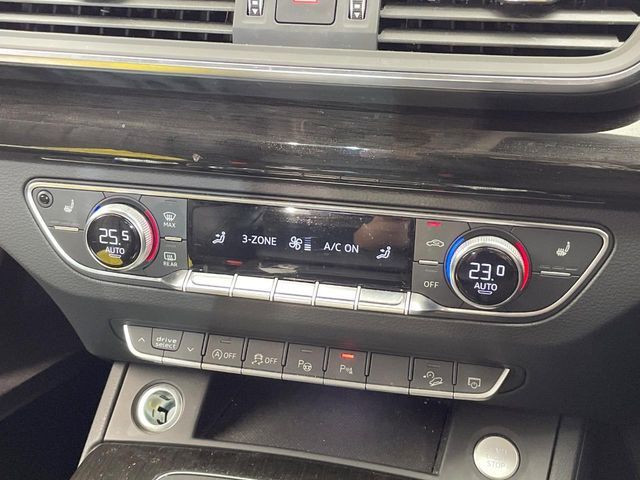 ●フロントシートヒーティング：運転席・助手席共に三段階で調節が可能なシートヒーターを装備しております。季節を問わず快適にご使用いただけます。