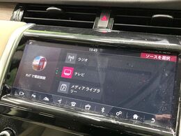 ●純正ナビ:一体感のあるナビは、高級感ある車内を演出してくれます。オーディオ機能も充実しておりますので、運転もより楽しめます♪