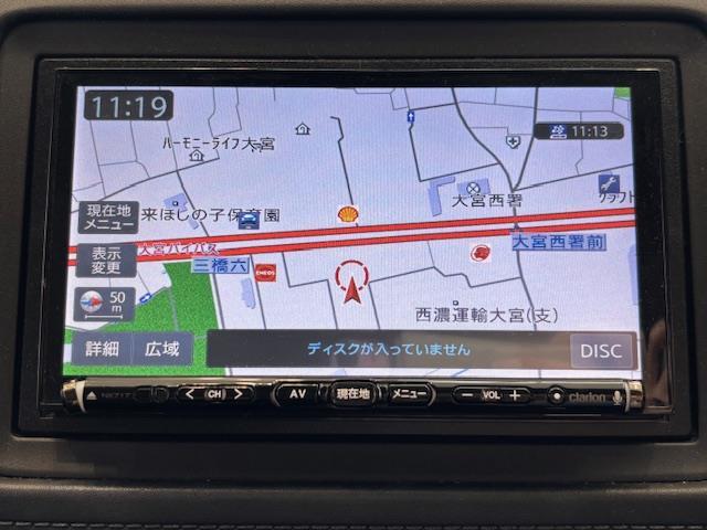 充実のキッズルーム♪ボルダリング♪などお子様も楽しめる設備もご用意しております！！ WOW！TOWNで楽しいお車探しを体感してください。