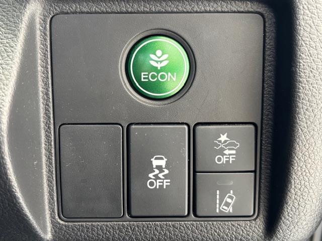 安心の認証整備工場できちっと整備いたします！お車の品質にこだわり、点検作業を実施！お客様に自信を持ってご納車いたします！
