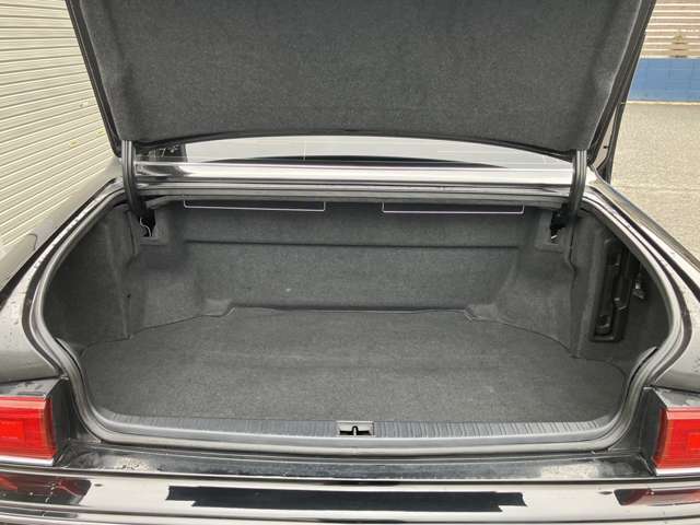 納車前には内装・外装綺麗にさせて頂きます！ぜひ現車確認をお願いいたします！お電話は072-284-8233まで！