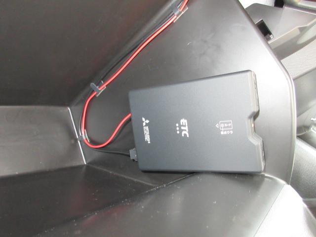 ETC車載器搭載です。スマートICも増えてきており、必須装備といって良い便利装備です。