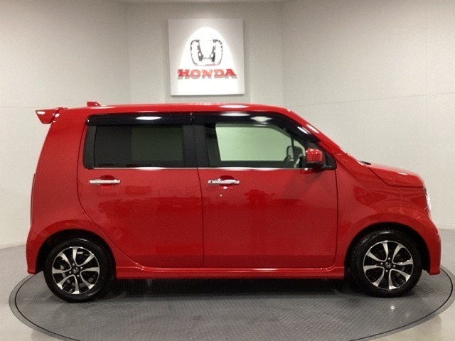 購入後も自社指定整備工場完備でお客様の愛車をしっかりサポート致します！御納車時には安全かつ安心してお乗り頂けるようホンダ専門知識を持つ整備スタッフが点検・整備・装備も説明をしてお渡ししております。