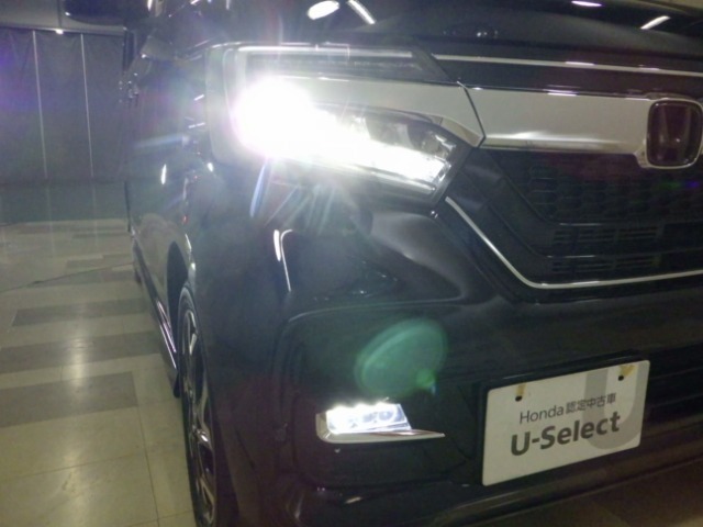 【LEDヘッドライト】LEDヘッドライトは消費電力が少ないので寿命が長いですよ！明るさも十分で、夜間走行の負担を和らげてくれます！