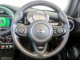 ◆体に合せてステアリングポジションを設定できるチルト機能付◆