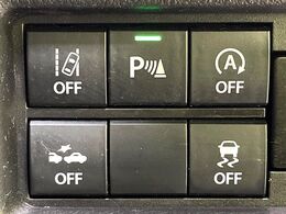 【スズキ　セーフティサポート】走行中に前方の車両等を認識し、衝突しそうな時は警報とブレーキで衝突回避と被害軽減をアシスト。より安全にドライブをお楽しみいただけます。