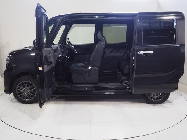 タントといえばセンターピラーのない「ミラクルオープンドア」。大開口で使い方の幅が広がります。