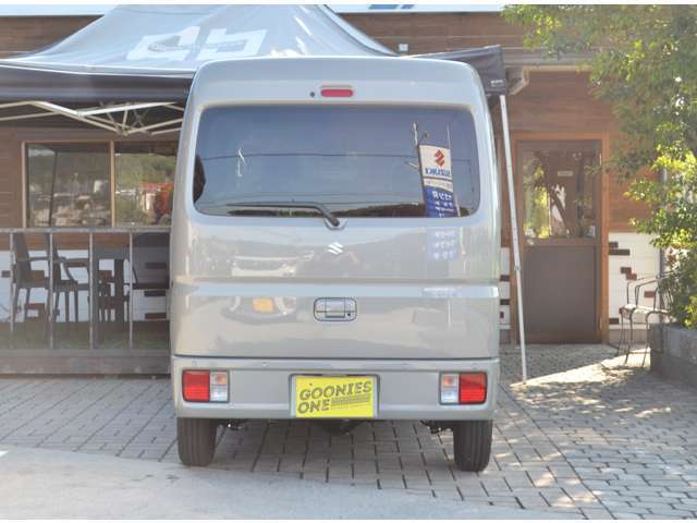 スズキ車のことならお任せください！人気のハスラーやジムニー、ワゴンRなど豊富なラインナップをご用意。専門スタッフが購入からアフターまでしっかりサポートします！