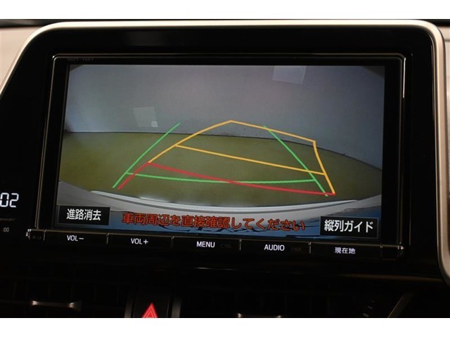 バックガイドモニターで後方の確認が出来て安心です。