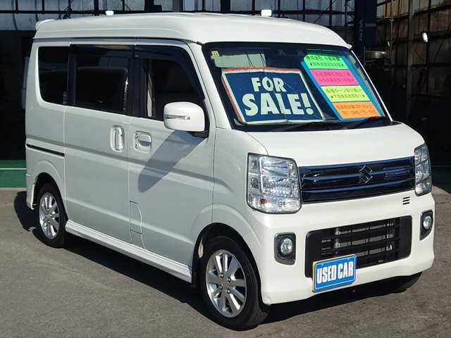 ★右斜め前から一枚です★ライトにクスミも無く、外装もしっかり綺麗にしています(*^^*)是非お確かめください！納車時にはもう一度キレイにいたします！安心の全車保証付（別途）になっております(＃^^＃)