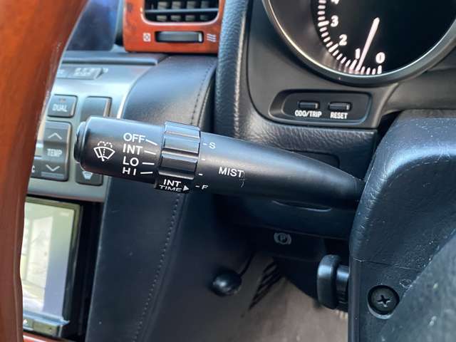 軽自動車・コンパクトカーを中心に幅広く展示中！当店に在庫がないお車もお探し致します。