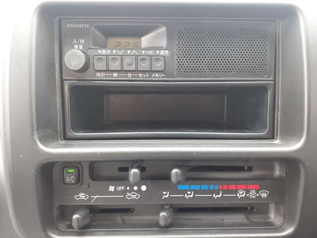 純正ラジオ付きになります♪