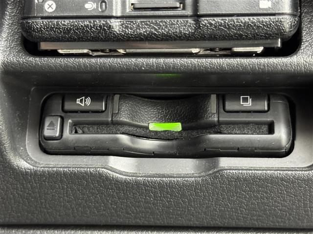◆【ETC】有料道路を利用する際に料金所で停止することなく通過できる、ETC車載器（ノンストップ自動料金収受システム機器）が装備されています。セットアップを行うことで利用可能になります。