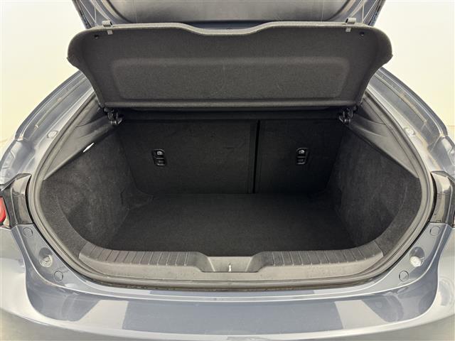 ◆【トランク】積み込みやすくて、たっぷり積める荷室です。シートアレンジできるものは、乗車人数と荷物の量や大きさによってシートを動かすことができるので、より快適なドライブが可能です！