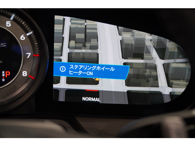 ステアリングヒーター搭載です。寒い日にとても役立ちます。