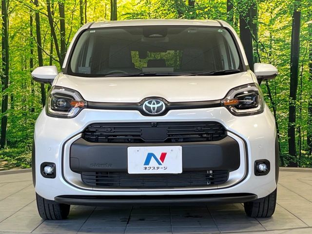 弊社では、全車『修復歴なし』のお車のみ取り扱っております。専任バイヤーによる厳選した仕入れの後、入庫後の車両チェックを行い、ネクステージが認定した高品質な中古車をご提供しております。
