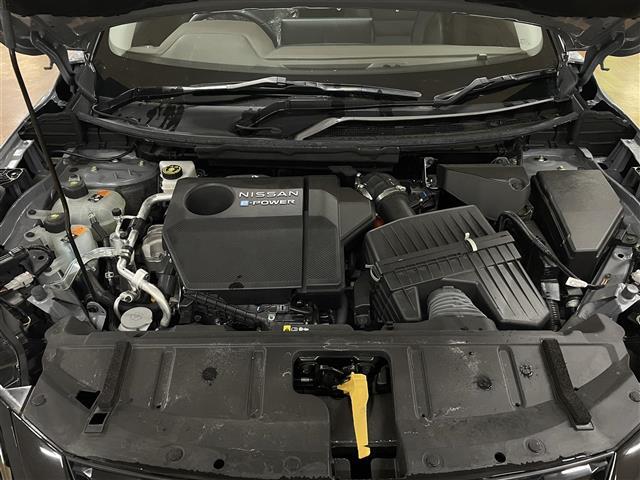 国産車（あんぜん3ヶ月保証）　万が一の故障も、無料で修理が受けられます。全国の指定整備工場で使用できる保証で期間内は何度でもご利用頂けますが、累積上限金額は車両本体価格の半額までとなります。