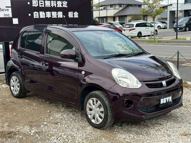 お問い合わせは052-304-7426まで。少数精鋭で経験豊富なスタッフにより、お客様に最適な一台をご案内致します。