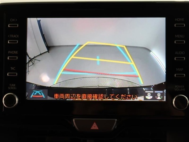 バックカメラが付いているので後方確認しながら安心して駐車することができます。